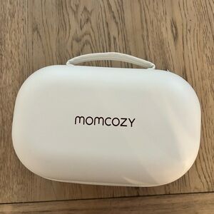 Momcozy m5 wearable set with Case